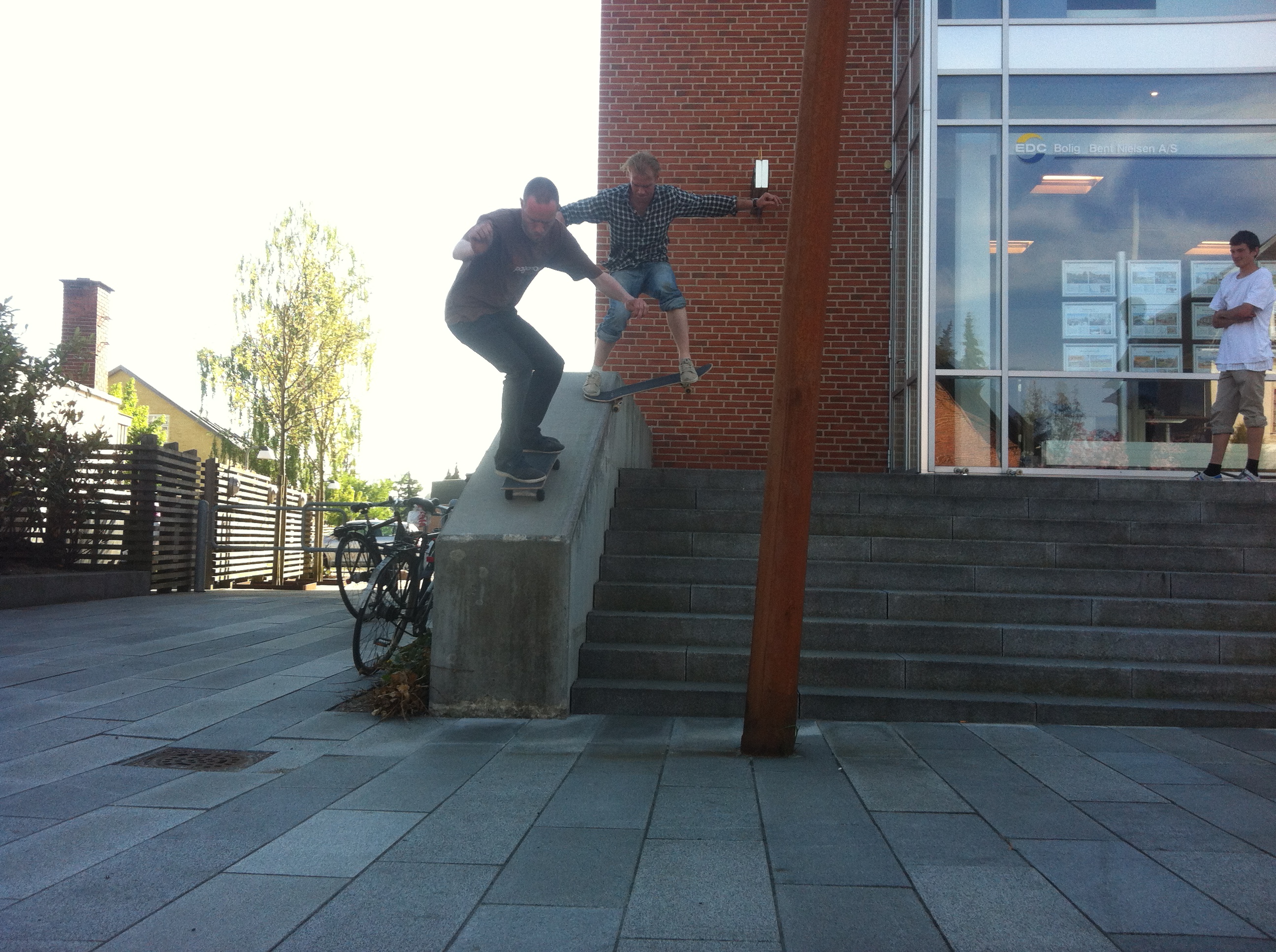 Mads Christensen Chris Larsson Pierre Stachurska Ronni Kjærside Asmus Harm Morten Eriksen Skateboard Skateboarding copenhagen skatesession skatetrip labforum labcph 